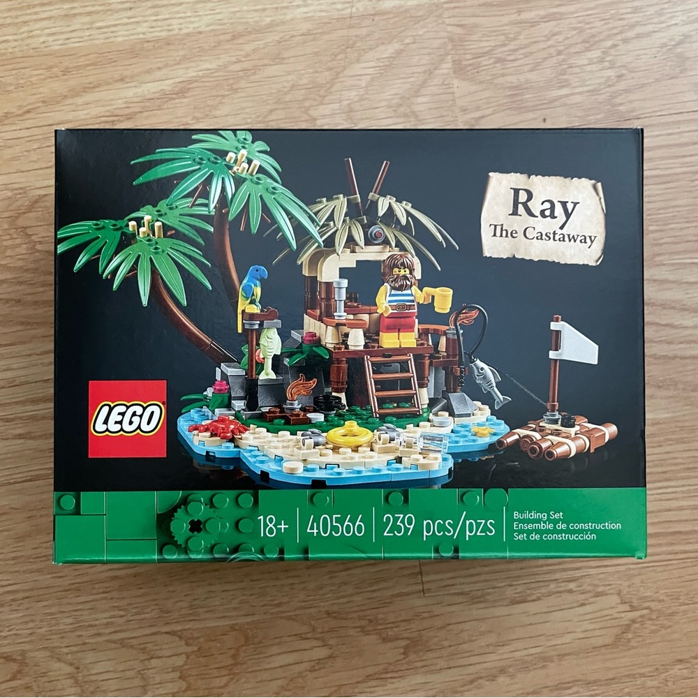 Lego 40566 Ray the Castaway. New. Sealed box.